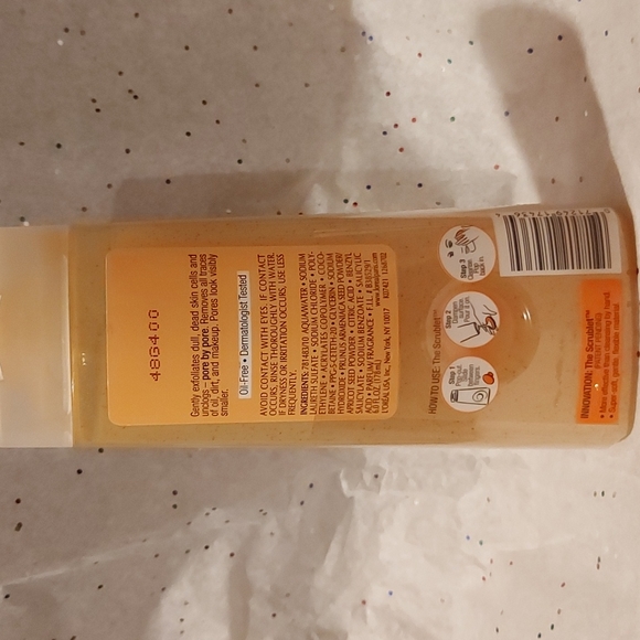 Loreal go 360 Clean Deep Scrub - Picture 2 of 2